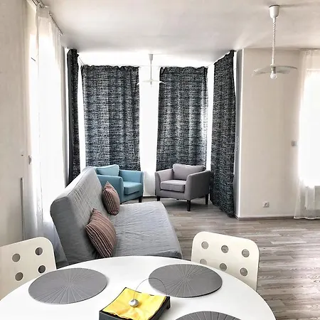 Apartment Luxury Riverside By Refa Group